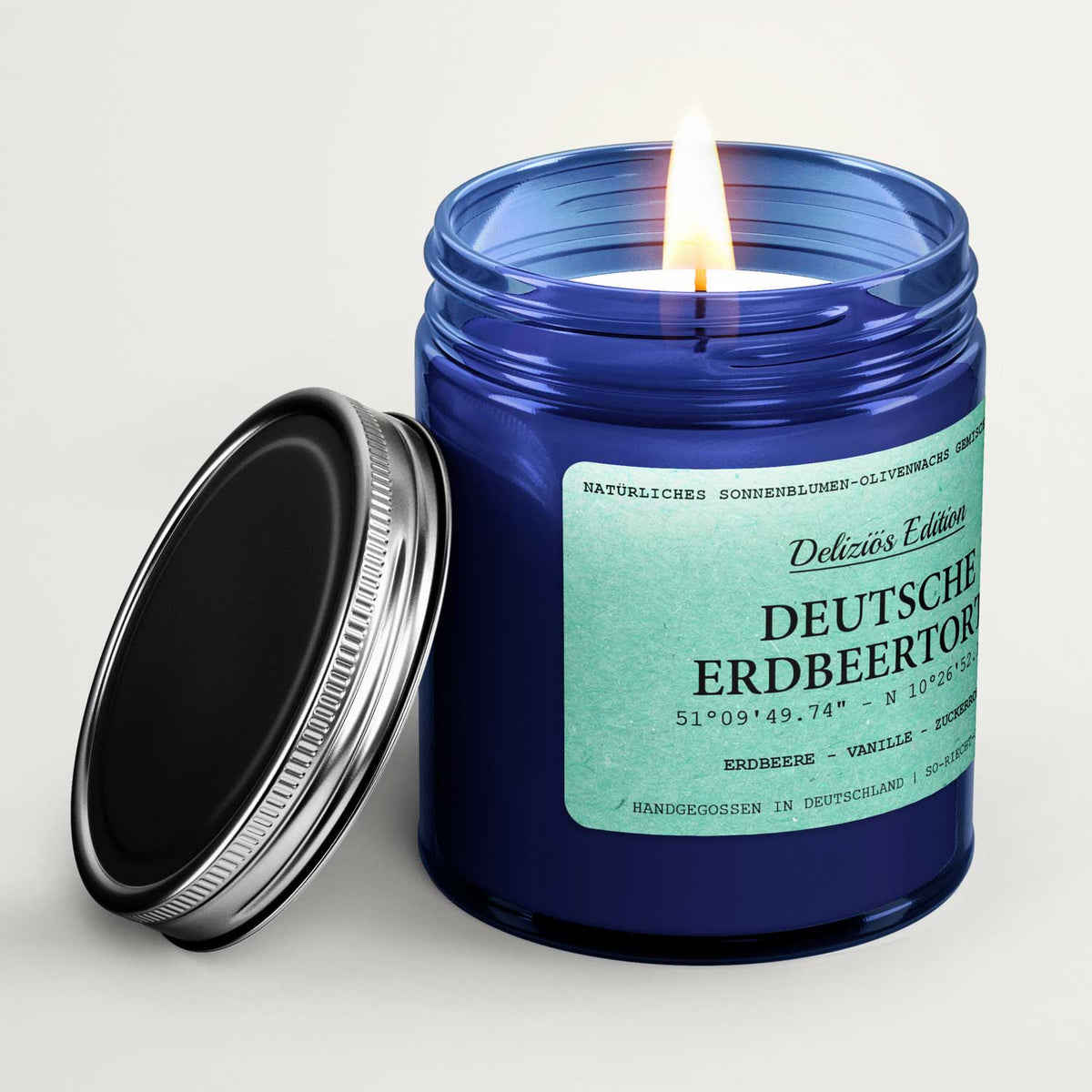 Deutsche Erdbeertorte Duftkerze - Deliziös Edition - Erdbeere | Vanille | Zuckerrohr